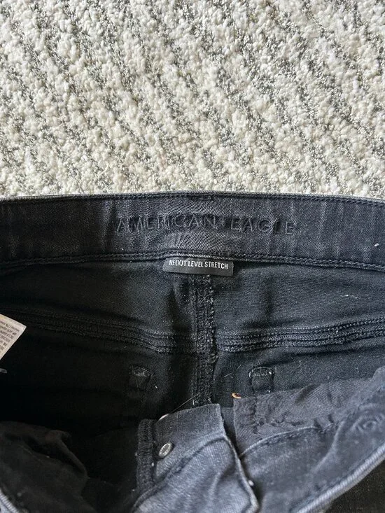 American Eagle Black Midi Jean Shorts! - Picture 4 of 5